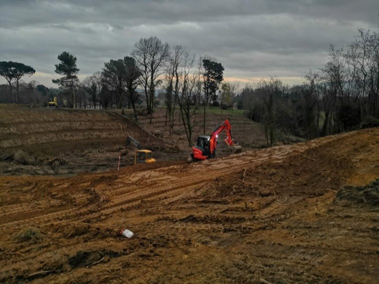 Scavi per utenze e terrazzamenti