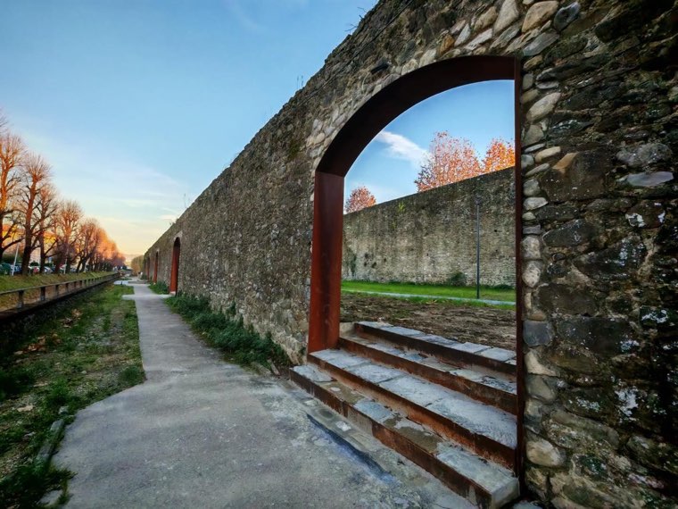 Passaggio sotto le mura